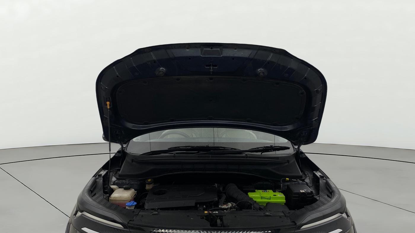 2022 KIA CARENS LUXURY PLUS 1.5 DIESEL AT 7 STR, Diesel, Automatic, 39,932 km, Open Bonet