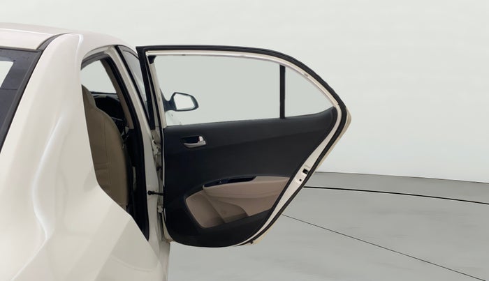 2015 Hyundai Xcent S 1.2, Petrol, Manual, 72,845 km, RHS Rear Door