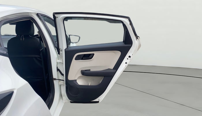 2021 Tata ALTROZ XM PLUS PETROL, Petrol, Manual, 28,422 km, RHS Rear Door