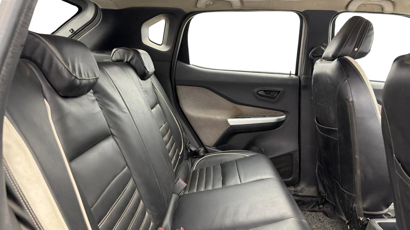 2022 Nissan MAGNITE XE, Petrol, Manual, 55,594 km, Right Side Rear Door Cabin