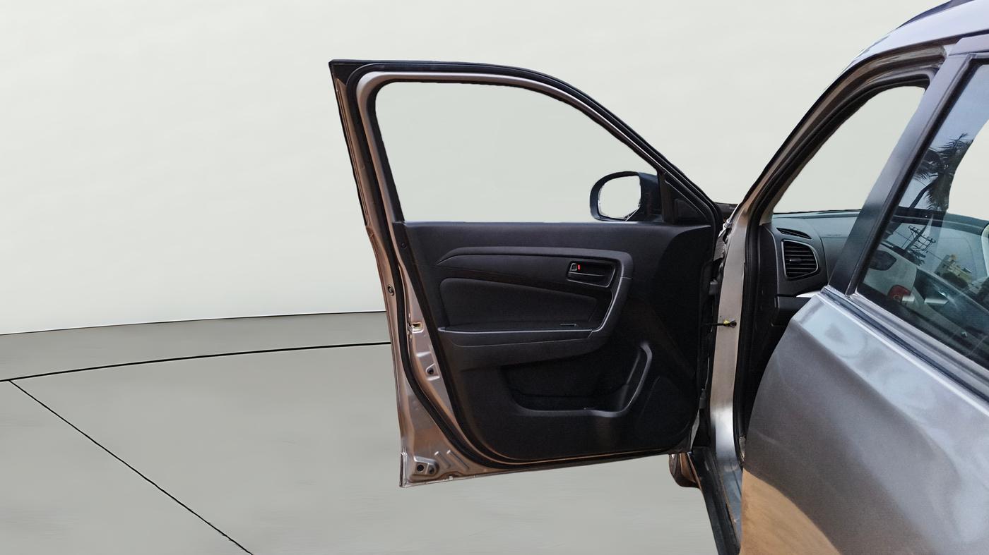 2020 Maruti Vitara Brezza VXI AT SHVS, Petrol, Automatic, 37,921 km, LHS Front Door
