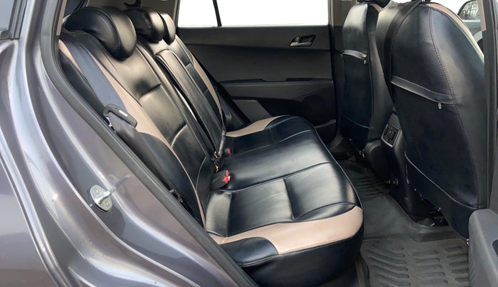 2016 Hyundai Creta SX PLUS AT 1.6 PETROL, CNG, Automatic, 61,285 km, Right Side Rear Door Cabin
