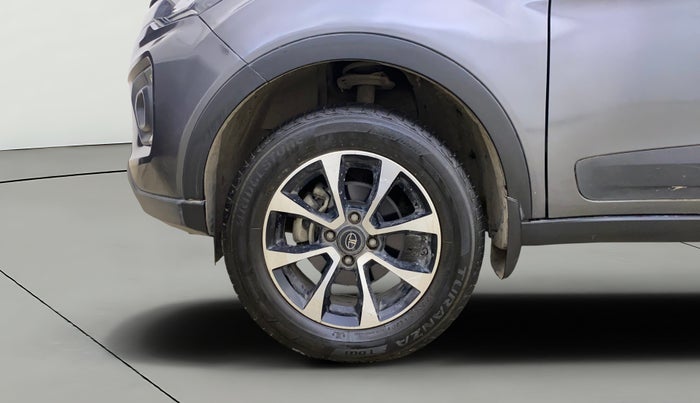 2020 Tata NEXON XZA PLUS PETROL, Petrol, Automatic, 32,438 km, Left Front Wheel