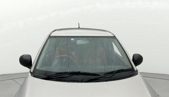 2016 Maruti Swift LXI (O), Petrol, Manual, 66,119 km, Front Windshield