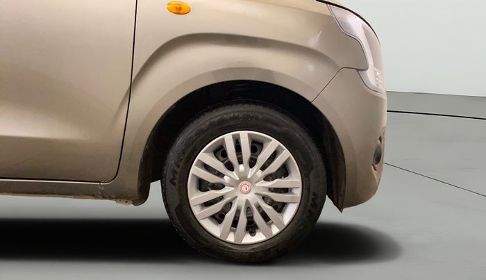 2022 Maruti New Wagon-R VXI CNG 1.0, CNG, Manual, 1,06,704 km, Right Front Wheel