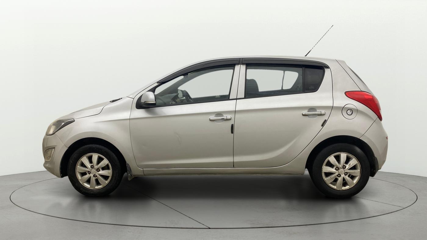 2012 Hyundai i20 SPORTZ 1.4 AT, Petrol, Automatic, 1,03,932 km, Left Side