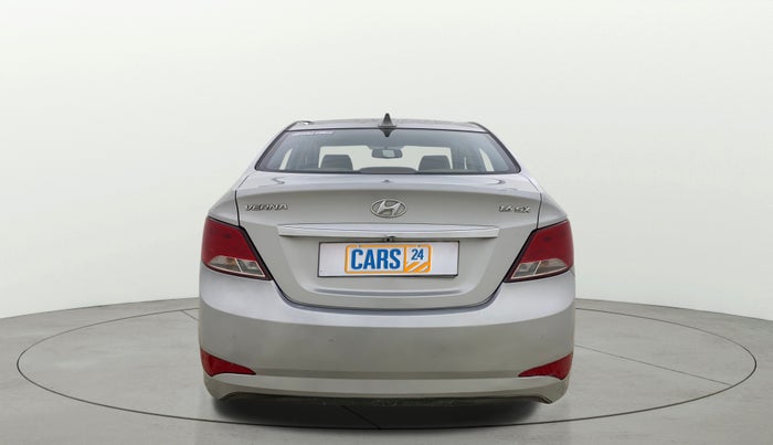 2017 Hyundai Verna 1.6 VTVT SX, Petrol, Manual, 35,102 km, Back/Rear
