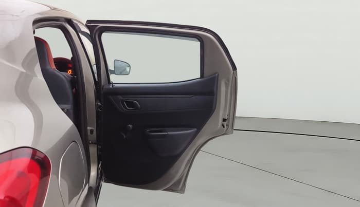 2017 Renault Kwid RXT 1.0, Petrol, Manual, 53,430 km, RHS Rear Door