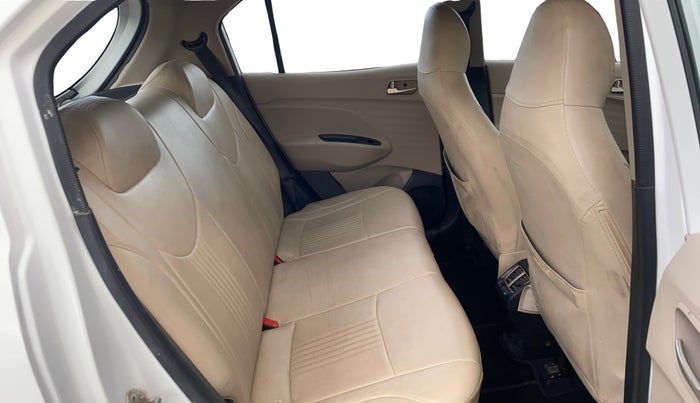 2019 Hyundai NEW SANTRO SPORTZ CNG, CNG, Manual, 95,569 km, Right Side Rear Door Cabin