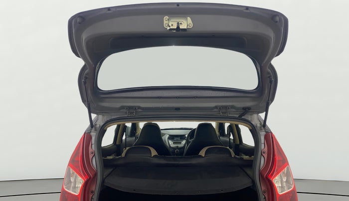 2018 Hyundai Eon MAGNA +, Petrol, Manual, 1,09,456 km, Boot Door Open