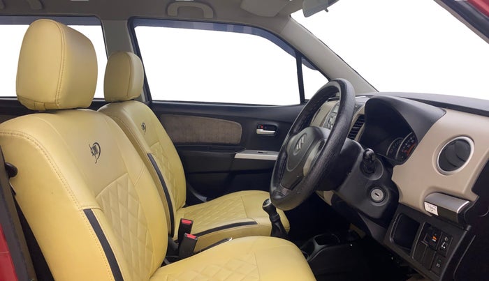 2014 Maruti Wagon R 1.0 VXI, Petrol, Manual, 75,905 km, Right Side Front Door Cabin