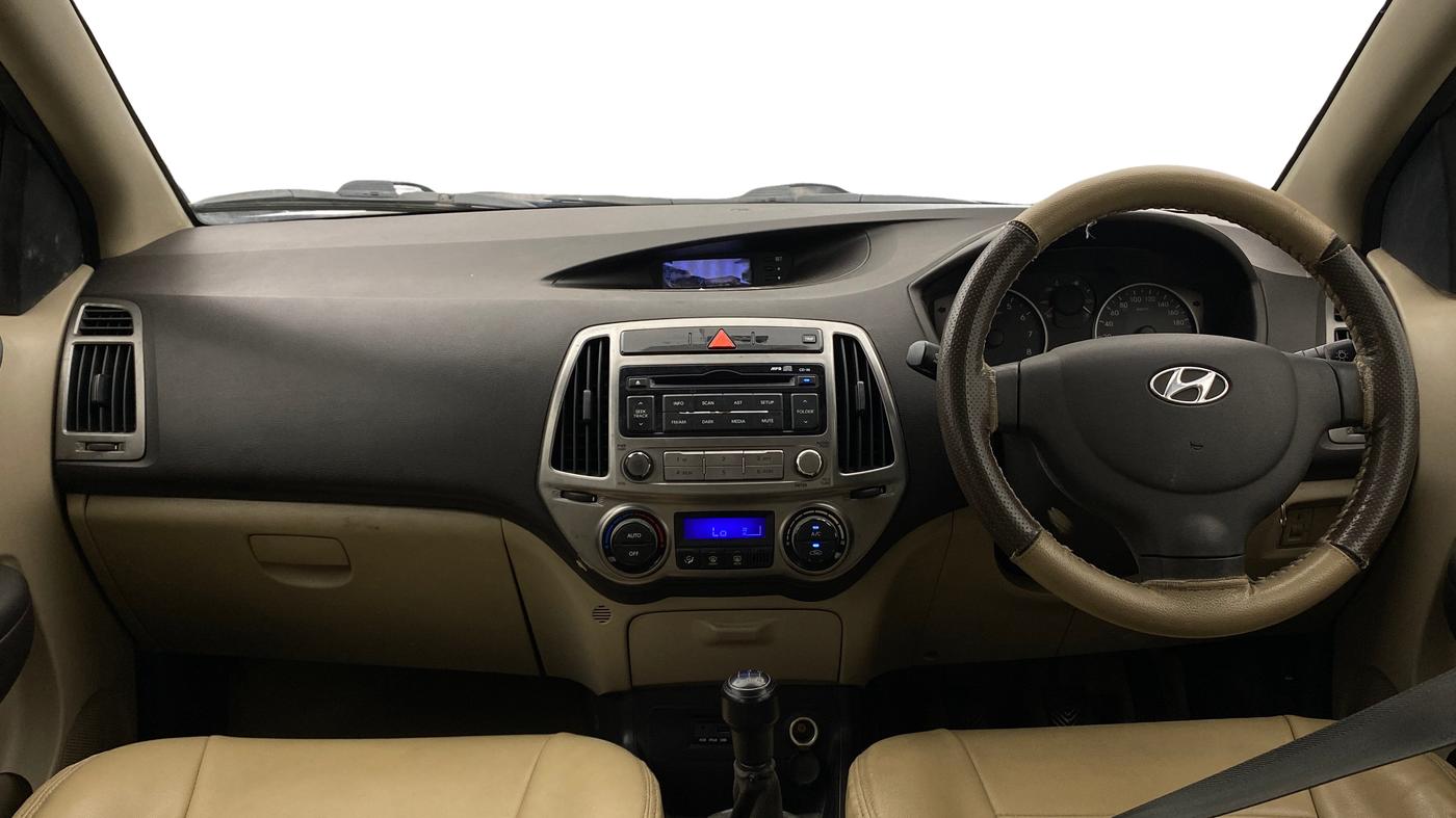 2013 Hyundai i20 MAGNA 1.2, Petrol, Manual, 65,517 km, Dashboard