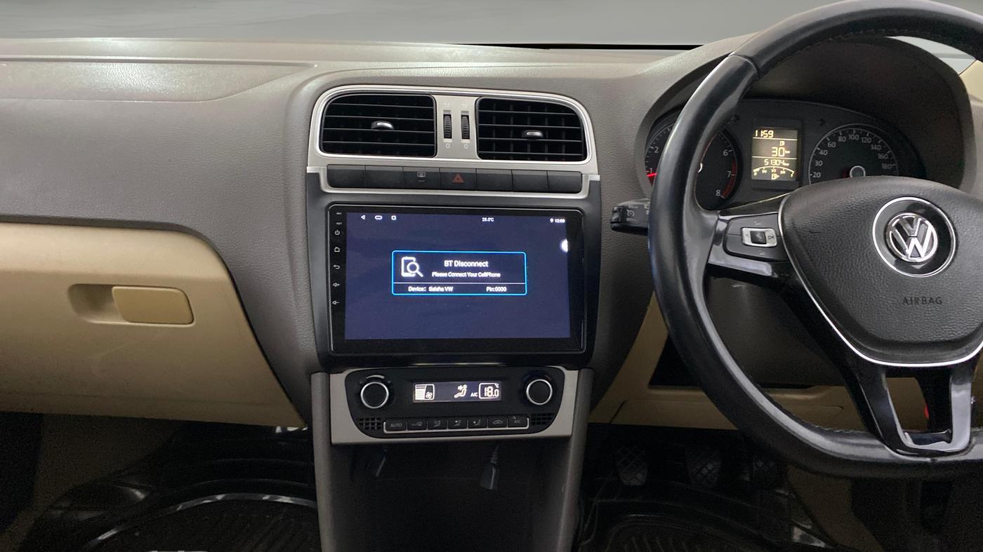 2015 Volkswagen Vento HIGHLINE 1.6 MPI, Petrol, Manual, 51,304 km, Air Conditioner