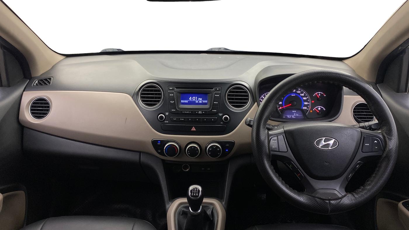 2015 Hyundai Grand i10 SPORTZ 1.2 KAPPA VTVT, Petrol, Manual, 76,186 km, Dashboard