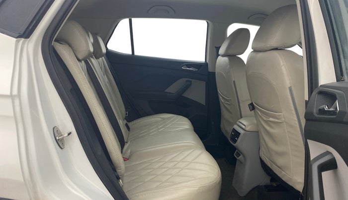 2021 Skoda KUSHAQ AMBITION 1.0L TSI MT, Petrol, Manual, 53,883 km, Right Side Rear Door Cabin