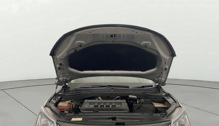 2022 Mahindra XUV700 AX 3 D MT 7 STR, Diesel, Manual, 1,31,555 km, Open Bonet