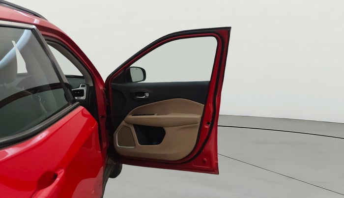 2018 Jeep Compass LONGITUDE (O) 2.0 DIESEL, Diesel, Manual, 1,00,310 km, RHS Front Door