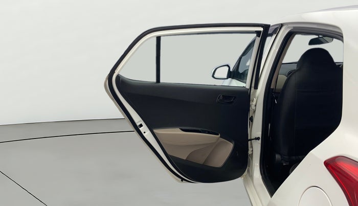 2017 Hyundai Grand i10 MAGNA AT 1.2 KAPPA VTVT, Petrol, Automatic, 32,064 km, LHS Rear Door