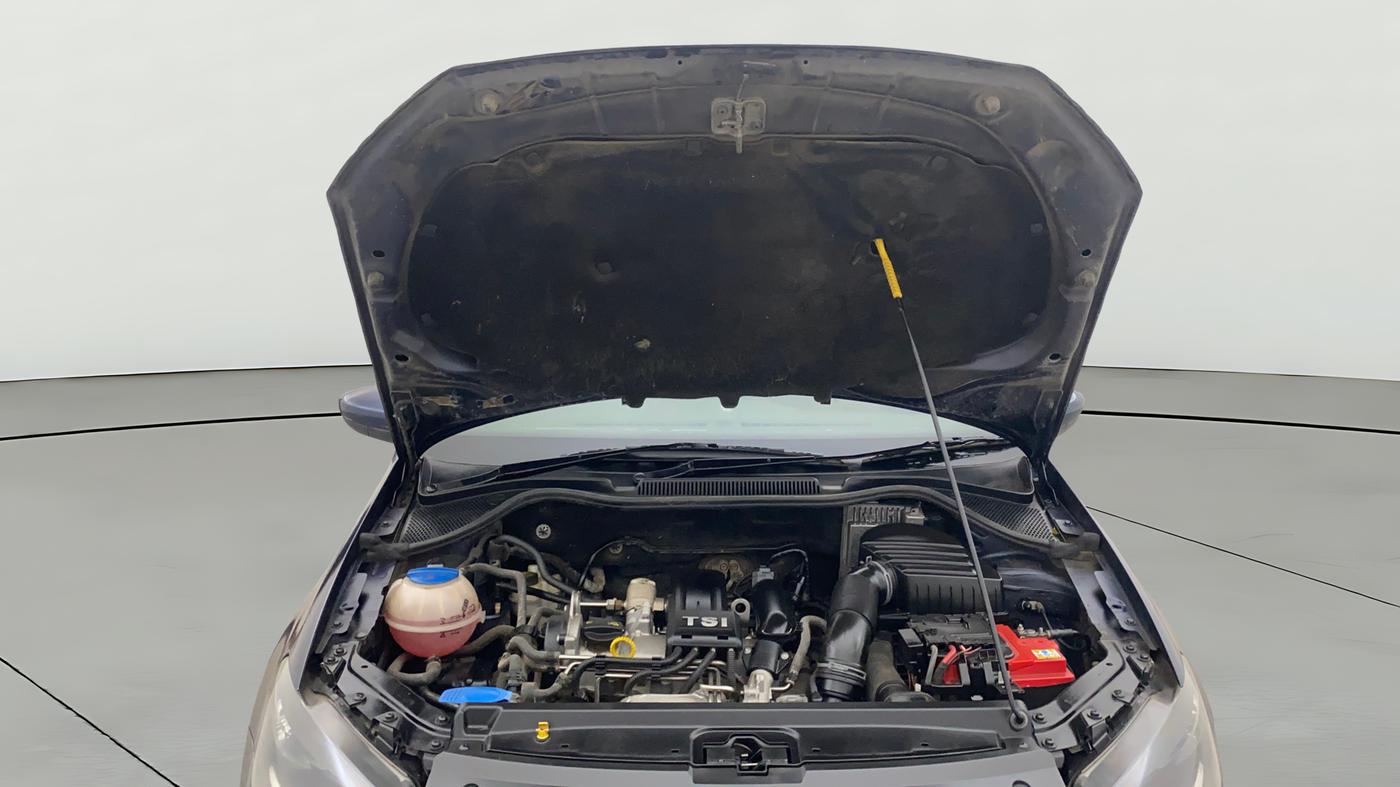 2015 Volkswagen Vento HIGHLINE PETROL AT, Petrol, Automatic, 64,067 km, Open Bonet