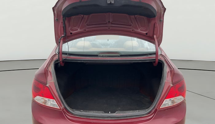 2014 Hyundai Verna FLUIDIC 1.6 VTVT SX, Petrol, Manual, 80,433 km, Boot Open Zoomed View