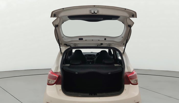 2015 Hyundai Grand i10 ASTA AT 1.2 KAPPA VTVT, Petrol, Automatic, 45,319 km, Boot Door Open