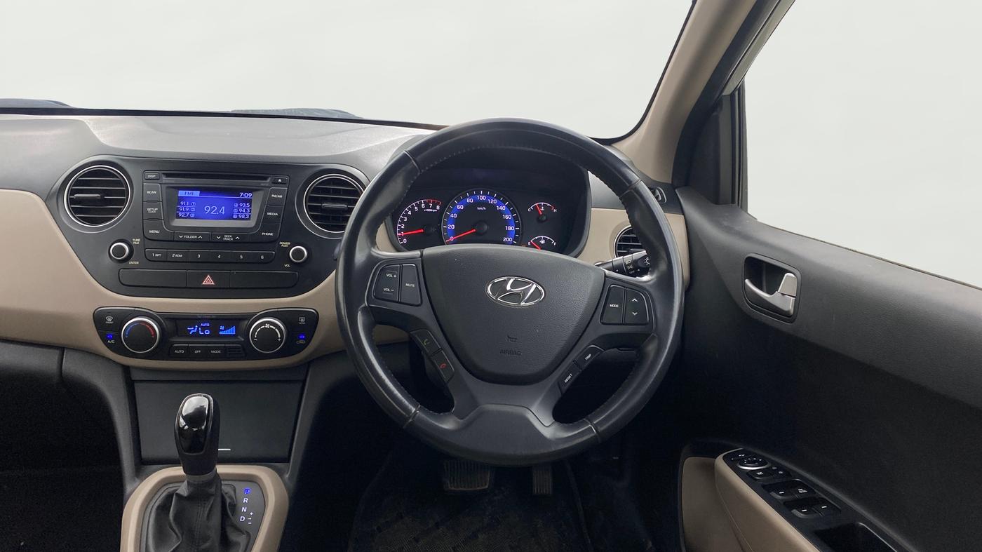 2015 Hyundai Xcent SX AT 1.2 (O), Petrol, Automatic, 19,691 km, Steering Wheel Close Up