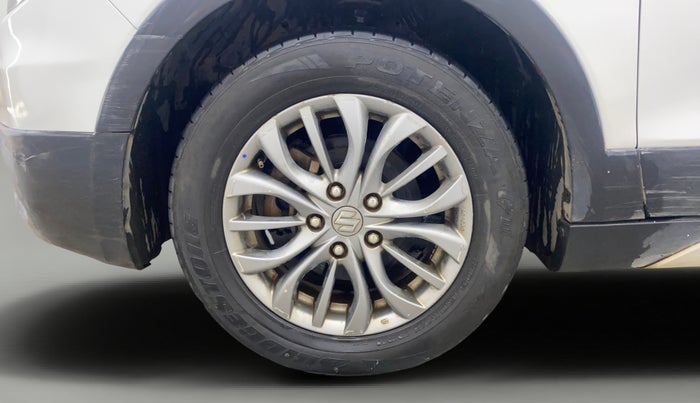 2016 Maruti S Cross ZETA 1.3, Diesel, Manual, 83,840 km, Left Front Wheel