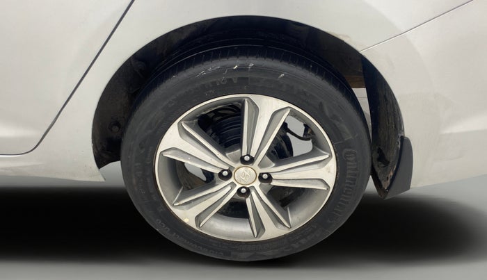 2018 Hyundai Verna 1.6 VTVT SX O, Petrol, Manual, 82,408 km, Left Rear Wheel