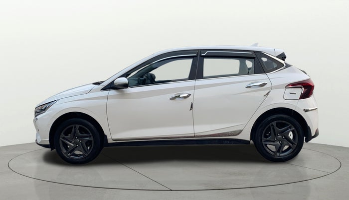 2023 Hyundai NEW I20 SPORTZ 1.2 MT, Petrol, Manual, 31,108 km, Left Side