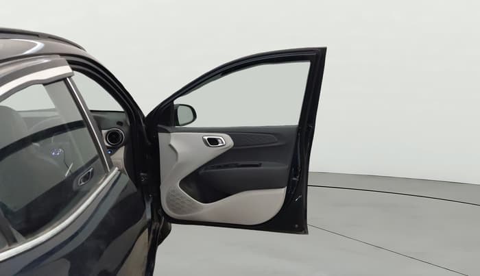 2022 Hyundai GRAND I10 NIOS ASTA 1.2 KAPPA VTVT CNG, CNG, Manual, 66,934 km, RHS Front Door