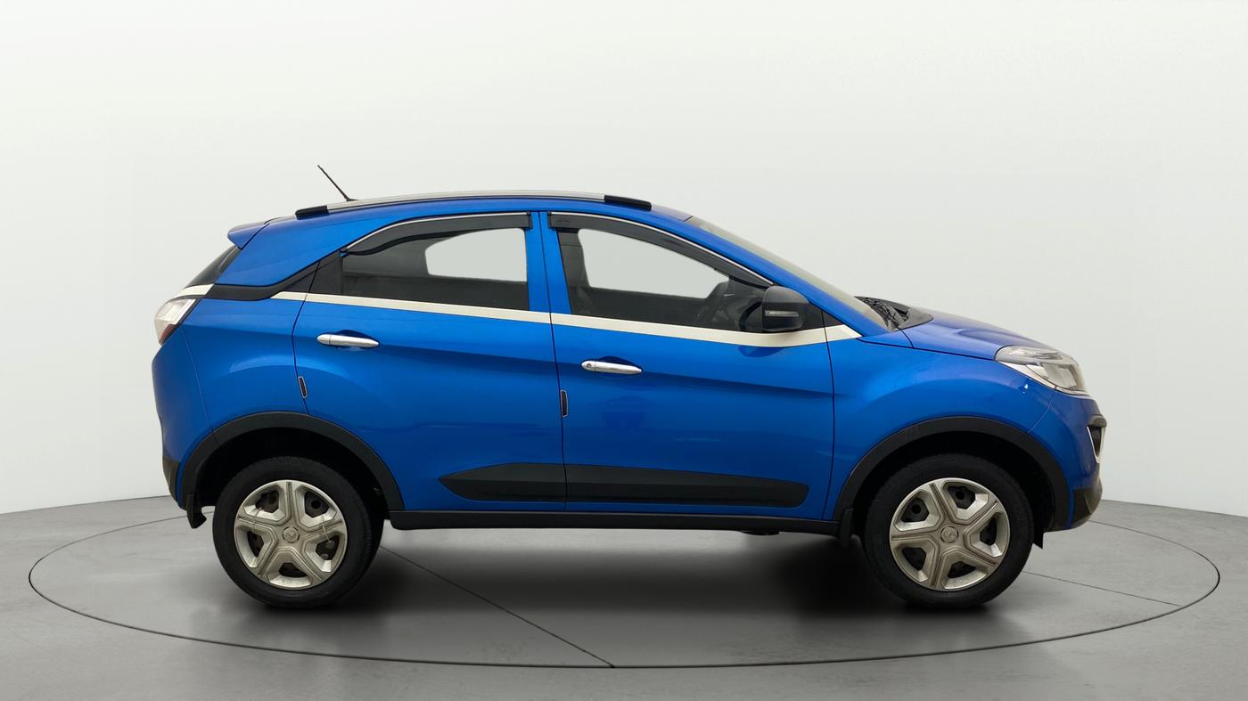 2019 Tata NEXON XM PETROL, Petrol, Manual, 43,724 km, Right Side View