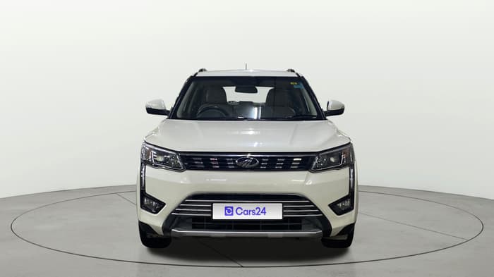 2021 Mahindra XUV300 W8 1.2 PETROL, Petrol, Manual, 67,784 km, Front