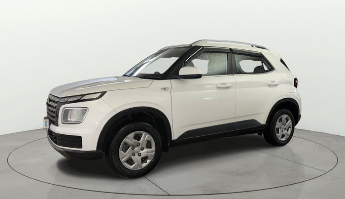 2022 Hyundai VENUE S 1.2, Petrol, Manual, 39,560 km, Left Front Diagonal