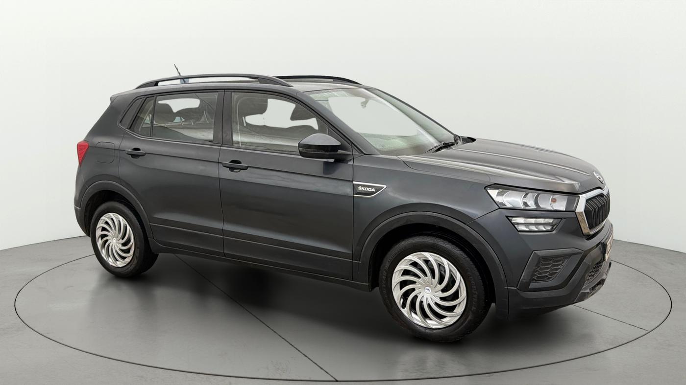 2021 Skoda KUSHAQ ACTIVE 1.0L TSI MT, Petrol, Manual, 40,946 km, Right Front Diagonal