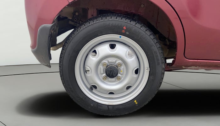 2017 Maruti Alto K10 LXI (O), Petrol, Manual, 40,243 km, Right Rear Wheel