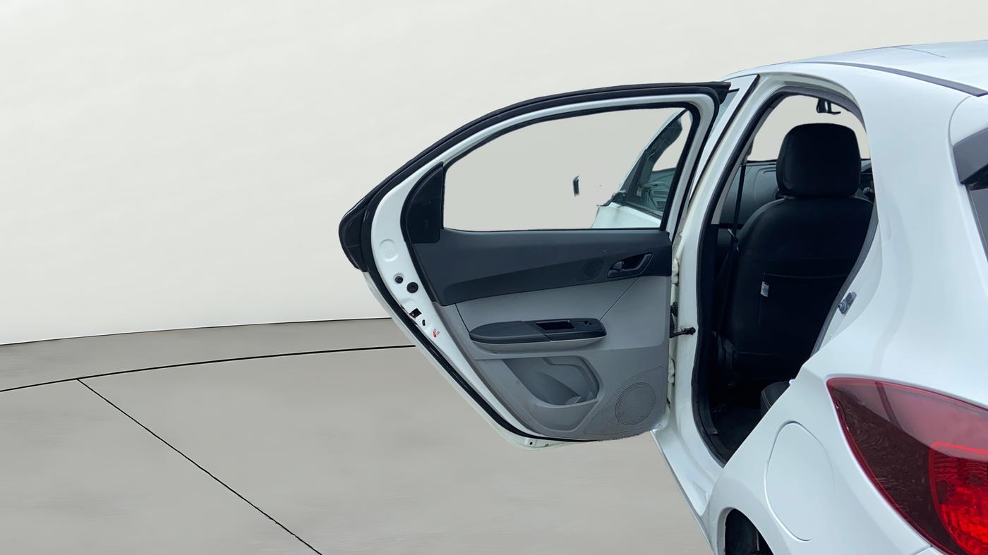 2023 Tata Tiago XM CNG, CNG, Manual, 32,657 km, LHS Rear Door