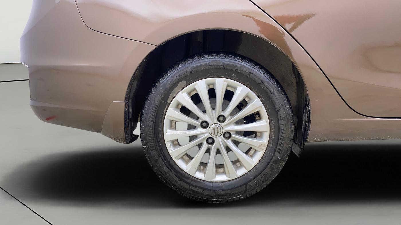 2018 Maruti Ciaz ZETA 1.4  MT PETROL, Petrol, Manual, 63,238 km, Right Rear Wheel