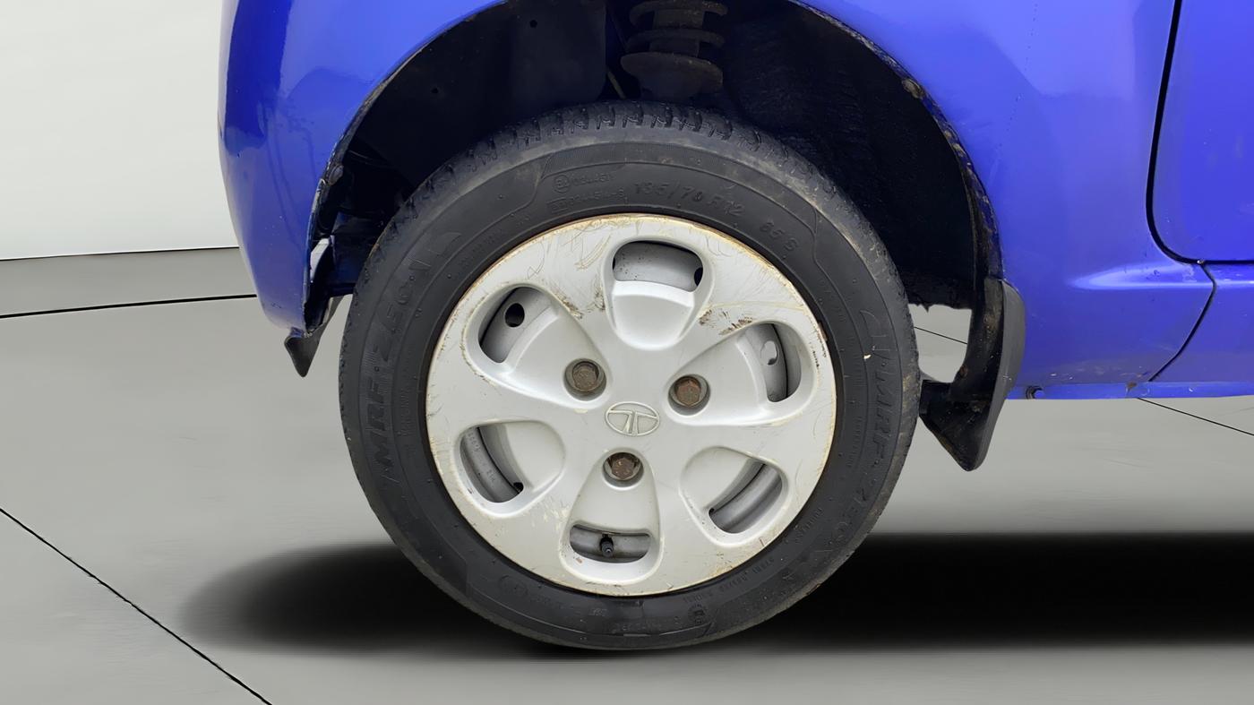 2014 Tata Nano TWIST XT, Petrol, Manual, 67,305 km, Left Front Wheel