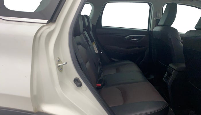 2023 Maruti Grand Vitara ALPHA SMART HYBRID, Petrol, Manual, 35,536 km, Right Side Rear Door Cabin