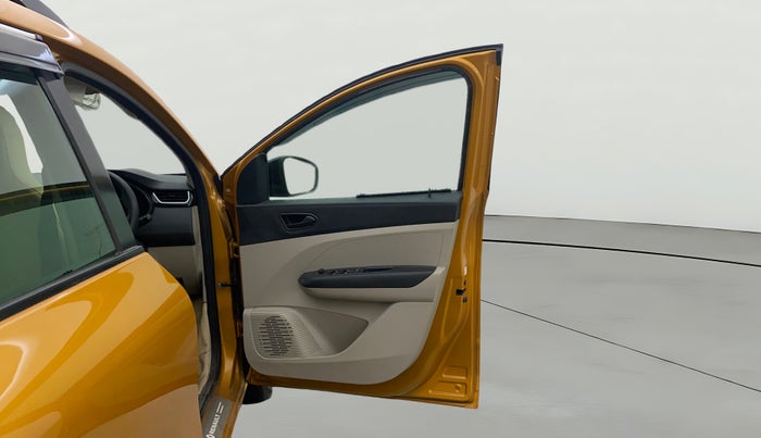 2022 Renault TRIBER RXT AMT, Petrol, Automatic, 14,440 km, RHS Front Door