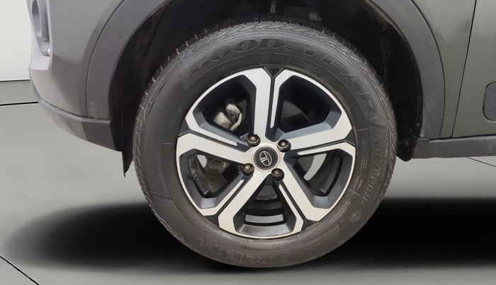 2021 Tata NEXON XZ PLUS PETROL SUNROOF, Petrol, Manual, 31,858 km, Left Front Wheel