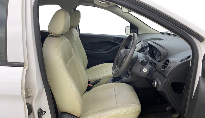 2015 Ford New Figo AMBIENTE 1.2 PETROL, Petrol, Manual, 25,458 km, Right Side Front Door Cabin