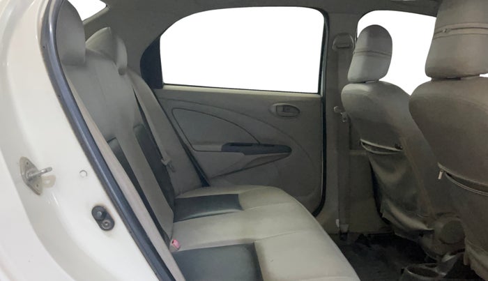 2014 Toyota Etios G, Petrol, Manual, 1,14,143 km, Right Side Rear Door Cabin