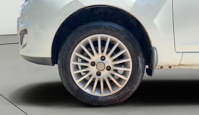 2014 Tata Zest XMS 75PS DIESEL, Diesel, Manual, 1,05,964 km, Left Front Wheel