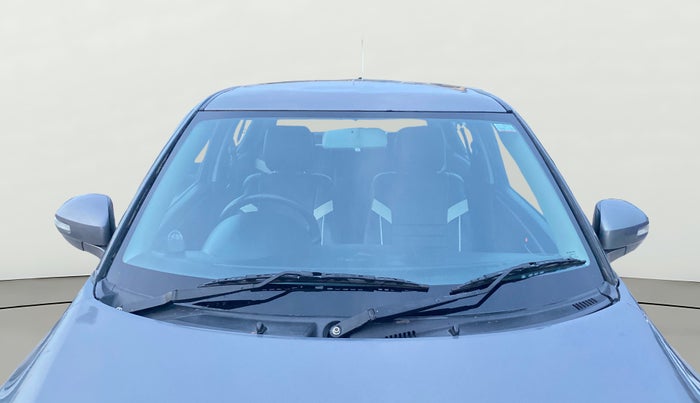 2017 Maruti Swift VXI, Petrol, Manual, 26,489 km, Front Windshield