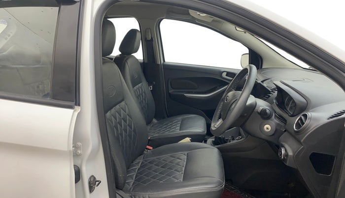 2015 Ford New Figo TITANIUM 1.2 PETROL MT, Petrol, Manual, 75,224 km, Right Side Front Door Cabin