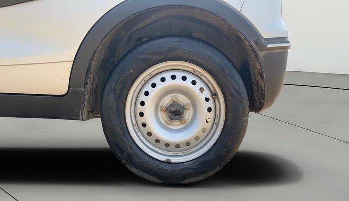 2020 Mahindra XUV300 W4 1.2 PETROL, Petrol, Manual, 29,751 km, Left Rear Wheel