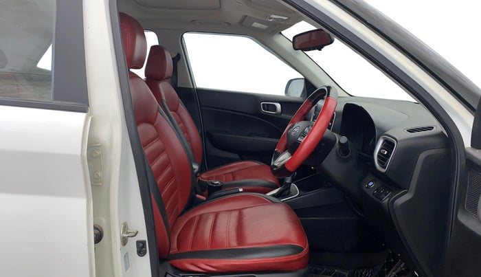 2019 Hyundai VENUE SX PLUS 1.0 TURBO DCT, Petrol, Automatic, 24,143 km, Right Side Front Door Cabin