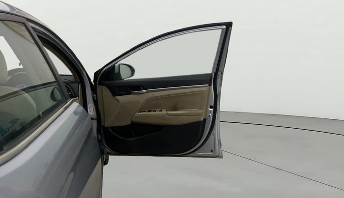 2021 Hyundai New Elantra 2.0 SX MT PETROL, Petrol, Manual, 64,083 km, RHS Front Door