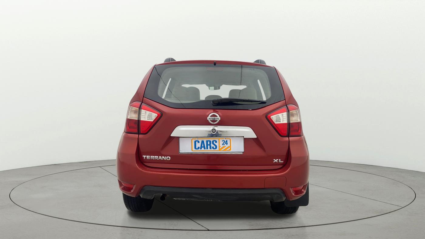 2014 Nissan Terrano XL (P), Petrol, Manual, 1,24,832 km, Back/Rear